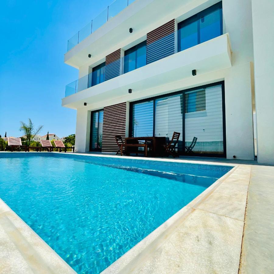 By The Beach Villa Natalya Protaras Eksteriør billede